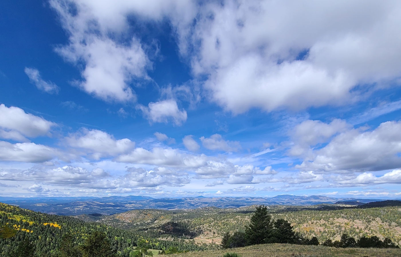 Wide mountain view from the Rita the Troll stop near the Highway 67 drive